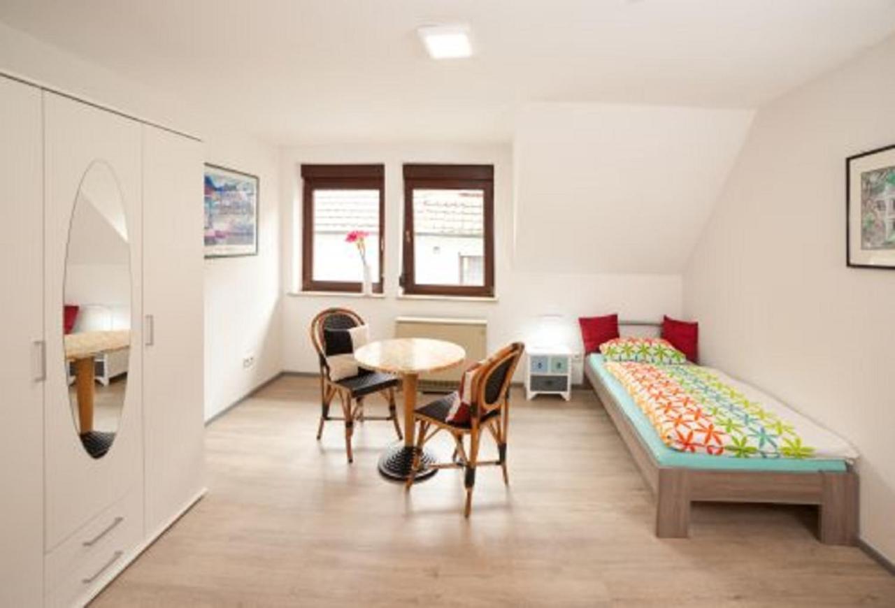 Haus Haas Zimmer&Fewo Apartment Lauda-Koenigshofen Luaran gambar